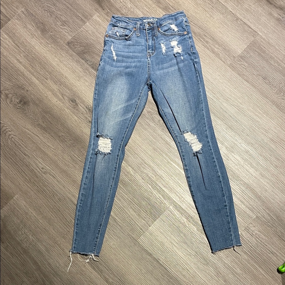 Wild Fable 00 Distressed Blue Jeans High Waisted